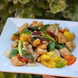 ไก่ผัดเม็ดมะม่วง