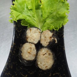 หมูพันสาหร่าย