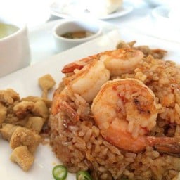 ข้าวผัดน้ำพริกกุ้งสด