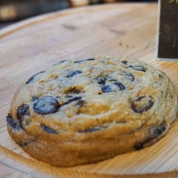 Soft Chocolate Chip Cookie_