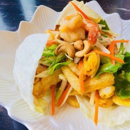 ยำสามกรอบกุ้งสด