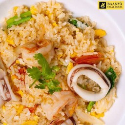 ข้าวผัดทะเล