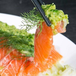 ยำแซลมอนวาซาบิ