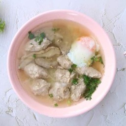 ข้าวต้มหมูสับ