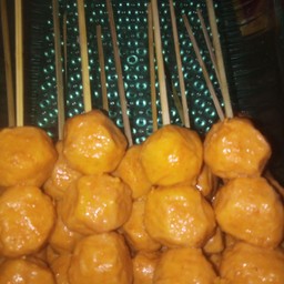 ลูกชิ้นไก่ย่างดังโงะ