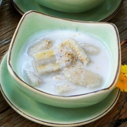 กล้วยบวชชีโรยงา  ( Gluay Buadshee Ruey-Nga  )