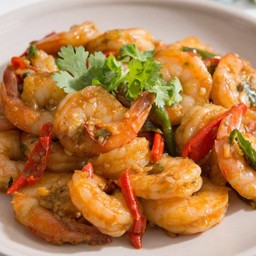 กุ้งผัดพริกขี้หนูสวน