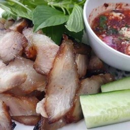 พิเศษคอหมูปลาร้า(จิ้มแจ่วปลาร้า)