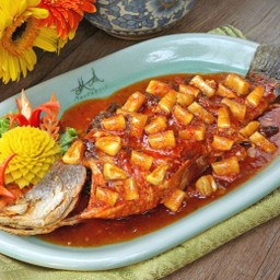 ปลากะพงสามรส ( Pla Krapong Sam-Rod )