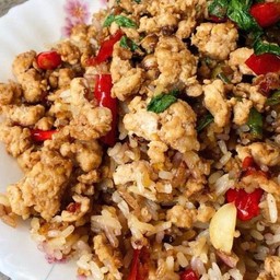 กะเพราคลุกข้าว