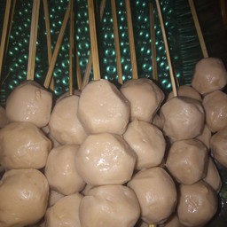 ลูกชิ้นจัมโบ้เนื้อนรา