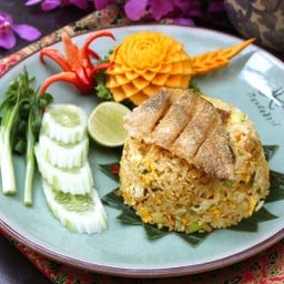 ข้าวผัดปลาสลิด