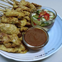 บ้านปังปิ้ง ลูกชิ้นระเบิด จรัญ37