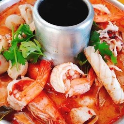 ต้มยำรวมมิตรทะเล