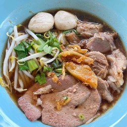 หมูน้ำตก