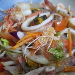 ครัวป้าพร ส้มตำ อีสานแซ่บ