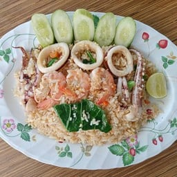 เจ๊ยุ้ยตามสั่ง