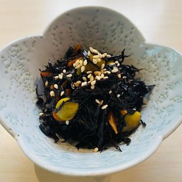 HIZIKI NIMONO(Boiled edible seaweed )