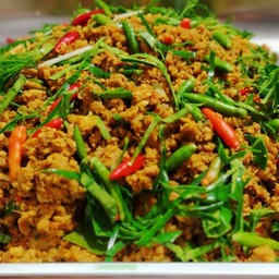 ข้าวแกงแม่พวง