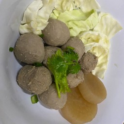 นายเตี๋ยวแซ่บ โกเด้ง ณ วงเวียนกรมหลวงประจักษ์