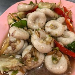 ผัดฉ่าลูกชิ้นปลากราย