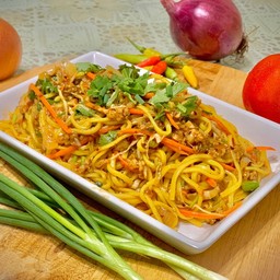 ยำหมี่เหลือง凉拌黄面