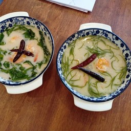 ต้มกะทิกุ้งใบเหลียงกุ้งสด