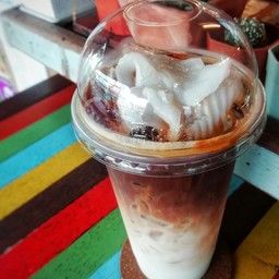 กาแฟลาเต้ น้ำมะพร้าวน้ำหอม เย็น