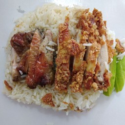 ข้าวมันไก่ย่าง+ไก่ทอดพิเศษ