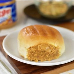 ขนมปังปิ้งเนยถั่ว Skippy