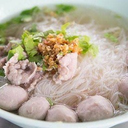 ก๋วยเตี๋ยวหมู น้ำใส