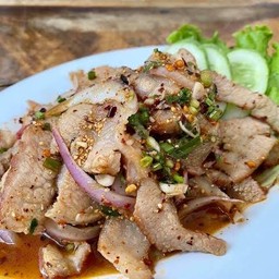 น้ำตกหมู