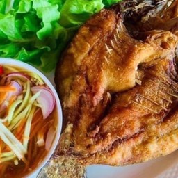 ปลากระพงทอดน้ำปลา