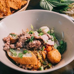 หมูต้มยำ-แห้ง