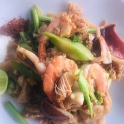 ผัดซีอิ๊วทะเล