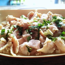 เนื้อไก่ลวก