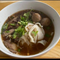 นายเล็กตุ๋นจนเปื่อย ก๋วยเตี๋ยวเนื้อตุ๋น หมูตุ๋น สูตรโบราณ