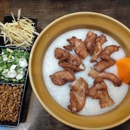 โจ๊กหมูทอด