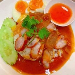 ข้าวรวม หมูแดงหมูกรอบ