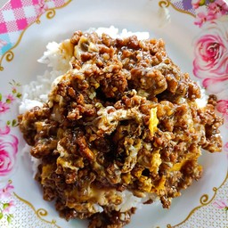 ข้าวหมูสับผัดไข่ข้น