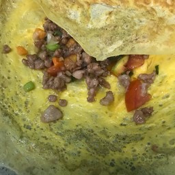 ไข่ยัดใส้ราดข้่าว