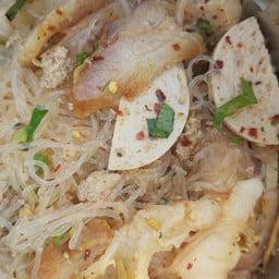 ยำวุ้นเส้นหมู