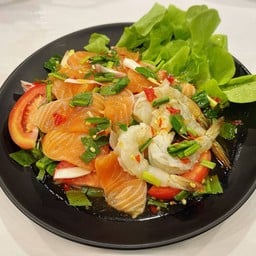 ยำแซลม่อนกุ้งสด