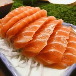 (201-3) ซาซิมิแซลมอน 7 ชิ้น