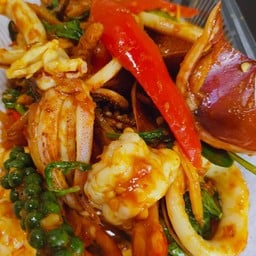 กินกับกง Home Kitchen