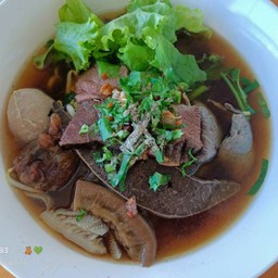 ก๋วยเตี๋ยวเนื้อรวม