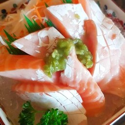 (208) ซาซิมิท้องปลาแซลมอน