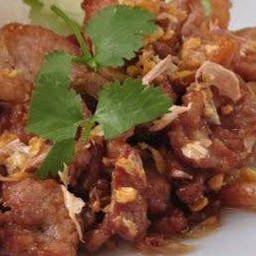 หมูกระเทียมกับข้าว