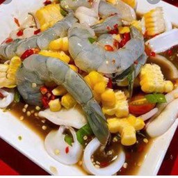 ตำข้าวโพดกุ้งสดปลาหมึก