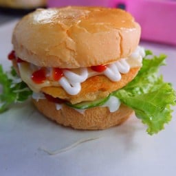 บ้านเบอร์เกอร์ ท่าทองใหม่